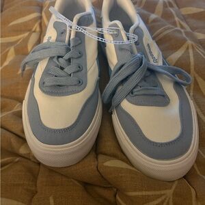 Reebok Classic Blue and White Trainers